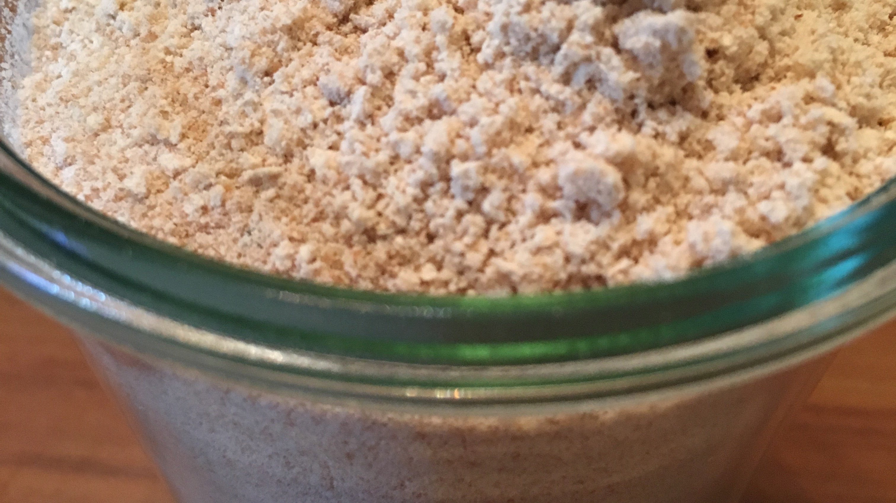 Aus Getreide Körnern Mehl im KSB-200 herstellen | KeMar GmbH | Kitchenware | Haushaltsgeräte