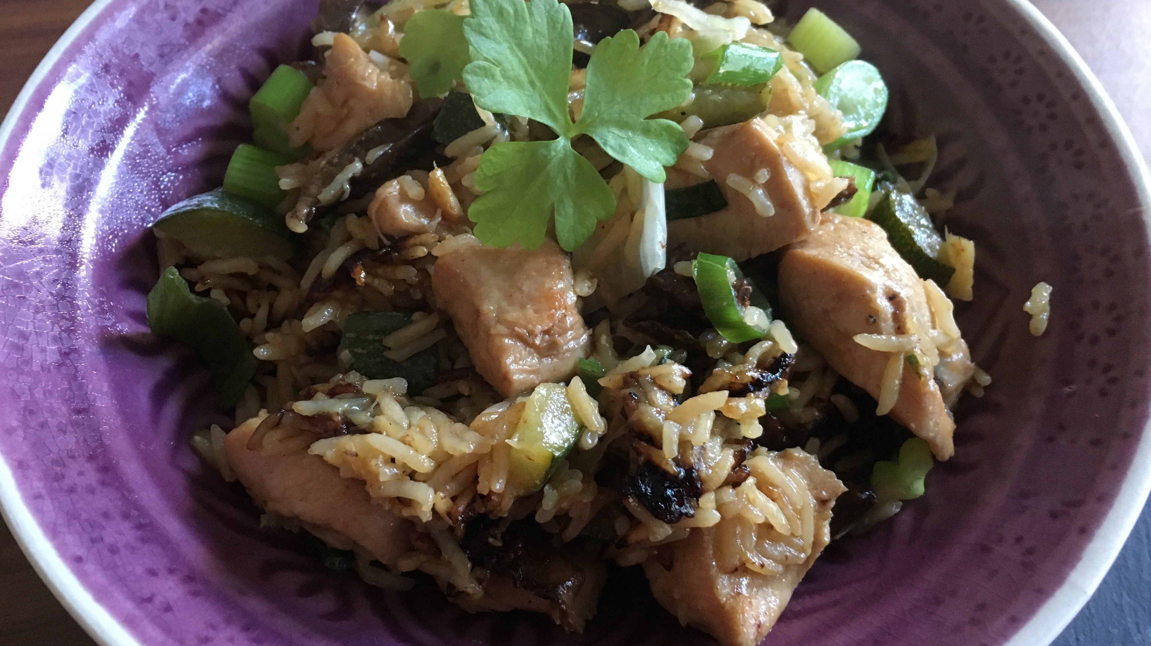 Clay Pot Hühnchenreis im Multikocher KIC-180 | KeMar GmbH | Kitchenware | Haushaltsgeräte