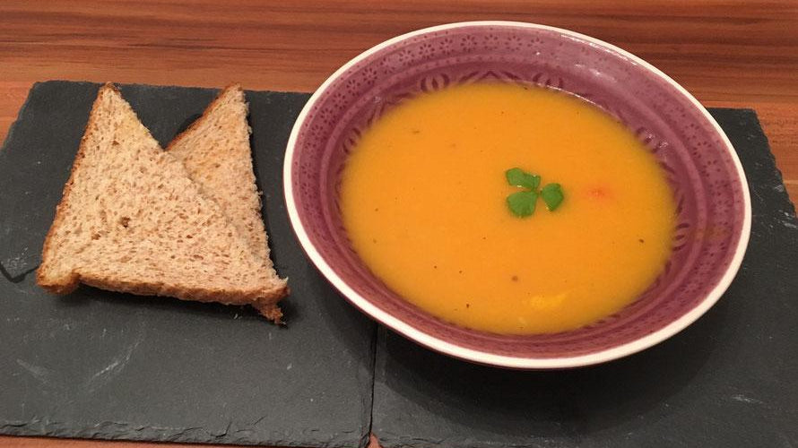 Karotten-Ingwer-Kokos-Suppe im Schnellkocher KPC-150 | KeMar GmbH | Kitchenware | Haushaltsgeräte