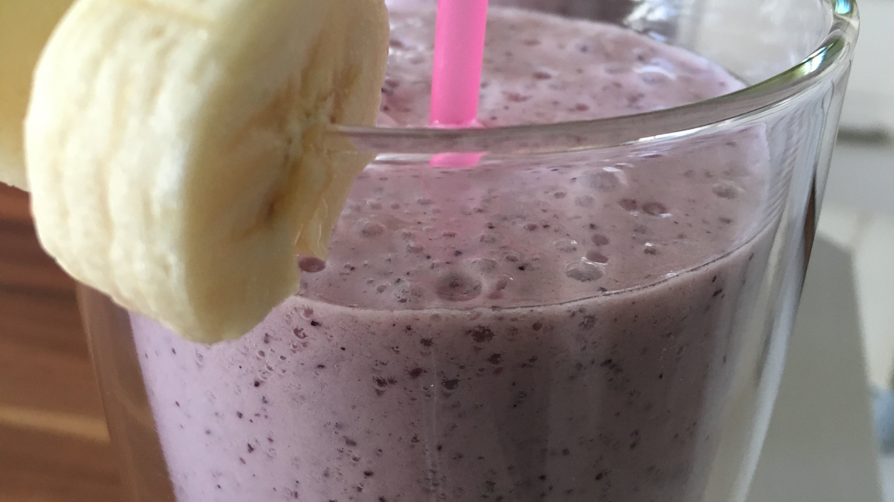 Lassi mit Blaubeeren | KeMar GmbH | Kitchenware | Haushaltsgeräte