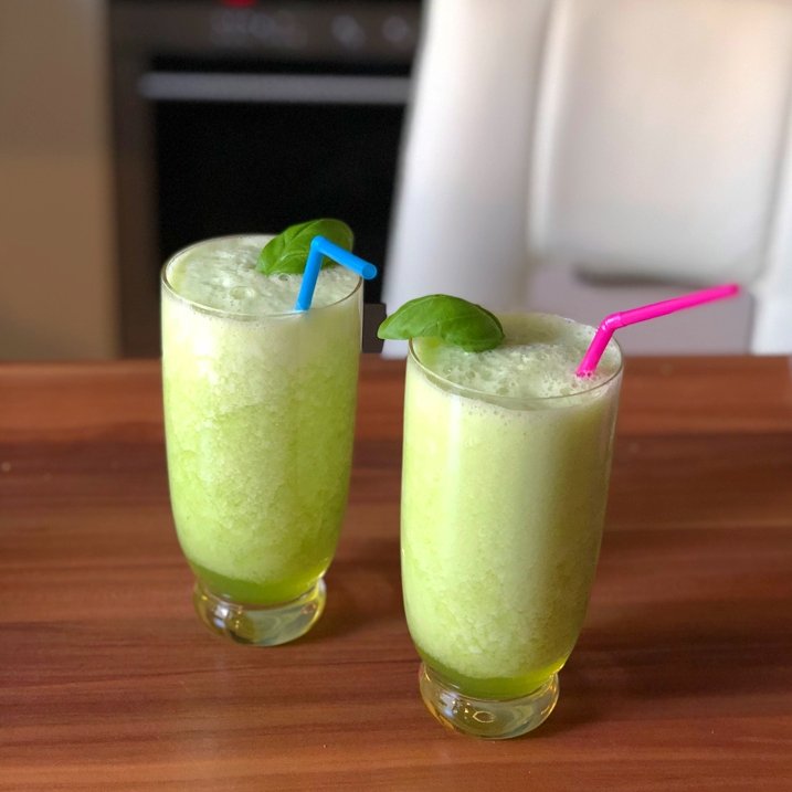 Melonen Smoothie mit Basilikum und Kokoswasser | KeMar GmbH | Kitchenware | Haushaltsgeräte