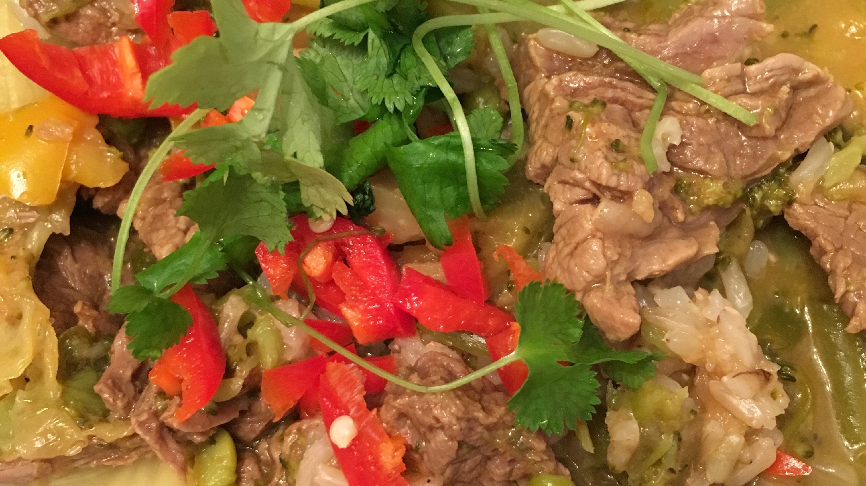 Rindfleisch mit Gemüse Curry im Schnellkocher KPC-150 | KeMar GmbH | Kitchenware | Haushaltsgeräte