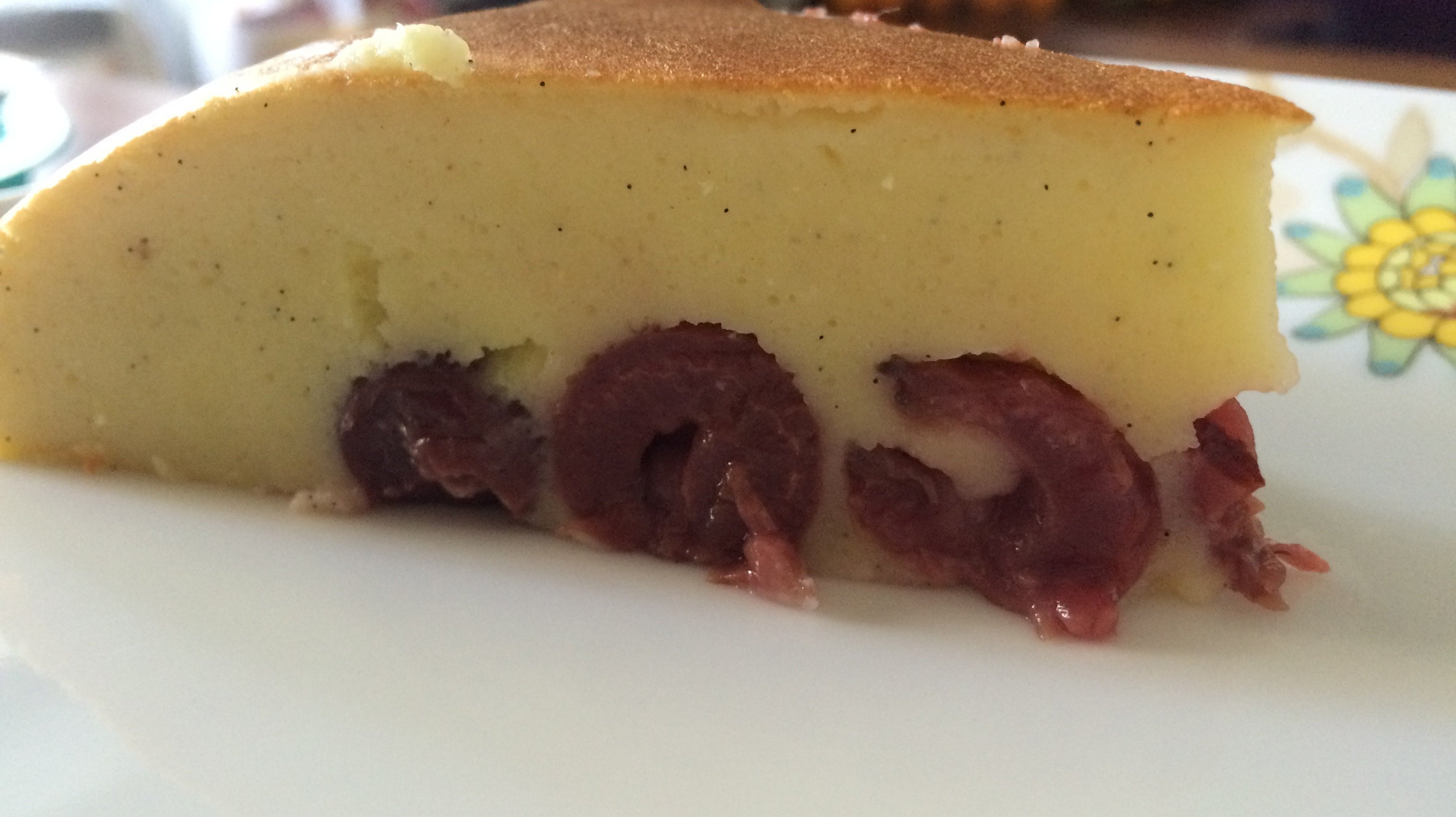 Schneller Kirsch Kuchen im Multikocher KRC-140 | KeMar GmbH | Kitchenware | Haushaltsgeräte