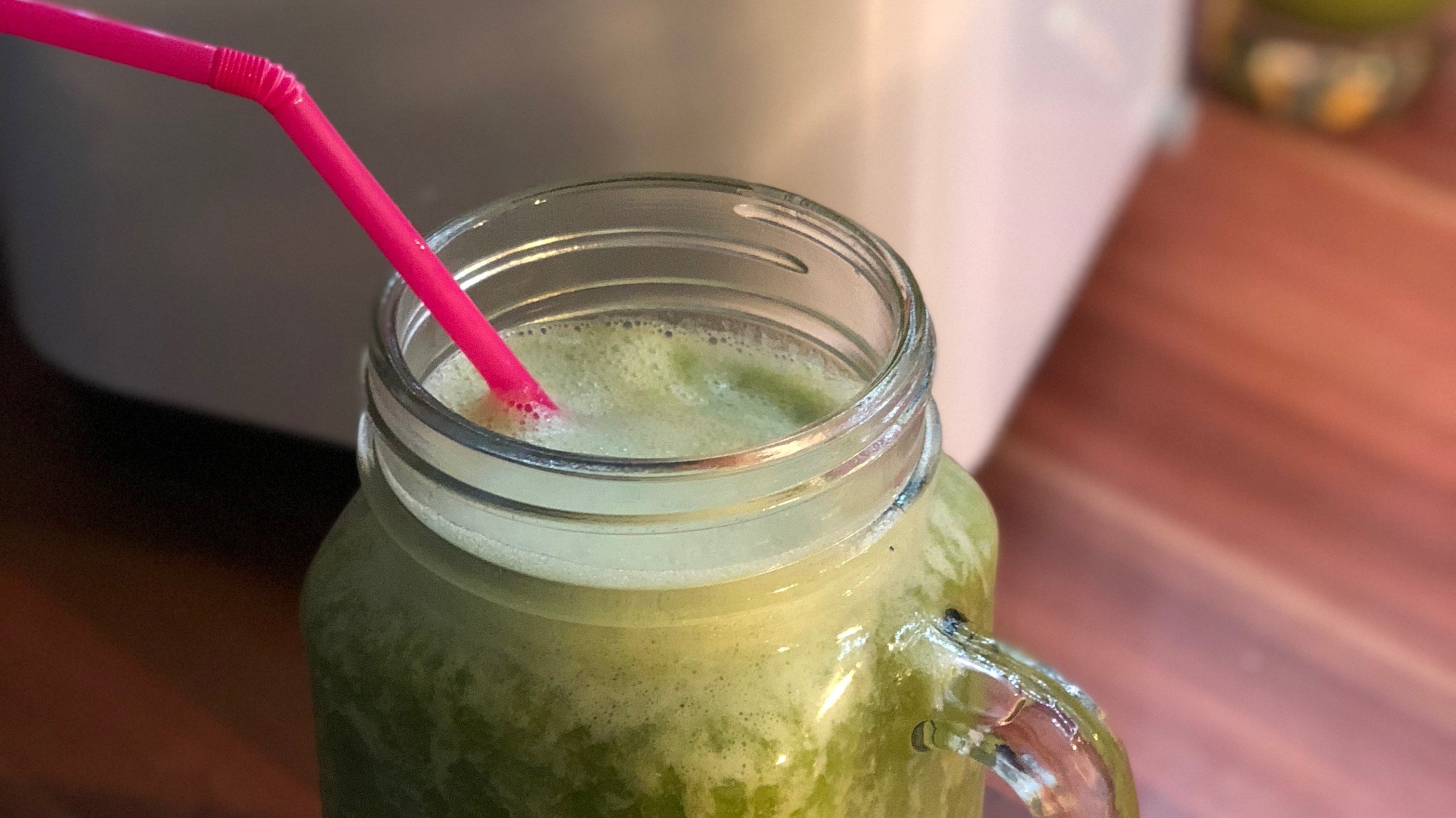 Sellerie-Gurke-Bananen Smoothie | KeMar GmbH | Kitchenware | Haushaltsgeräte