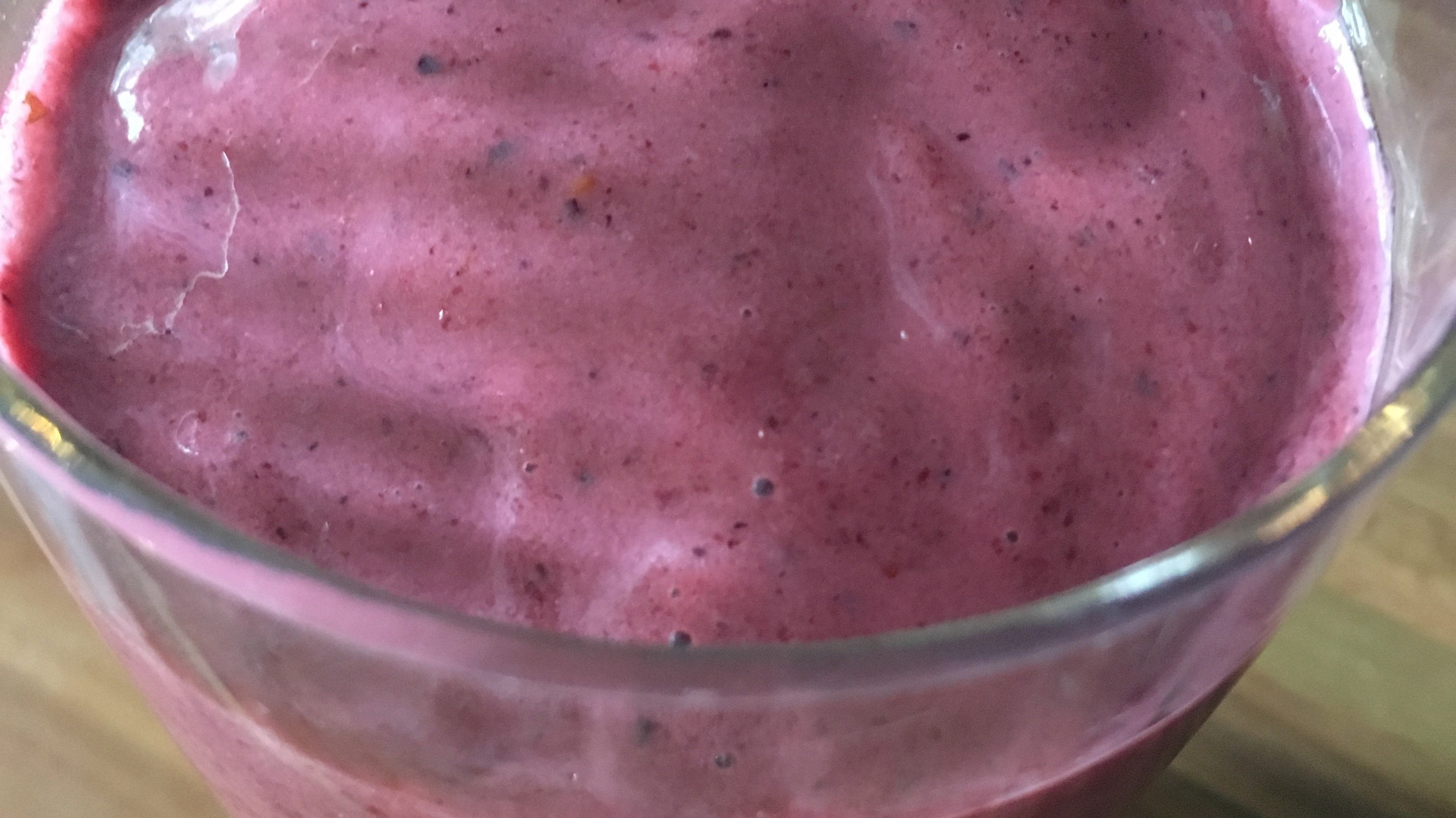 Shake mit gefrorenen Früchten | KeMar GmbH | Kitchenware | Haushaltsgeräte