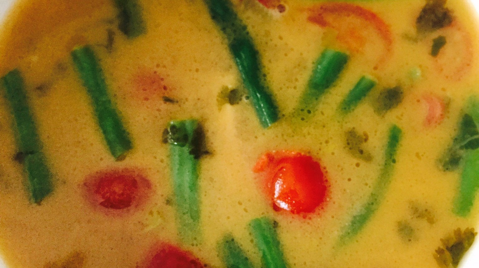 Tom Kha Gai - Kokossuppe mit Hähnchenfleisch im Multikocher KIC-180 | KeMar GmbH | Kitchenware | Haushaltsgeräte