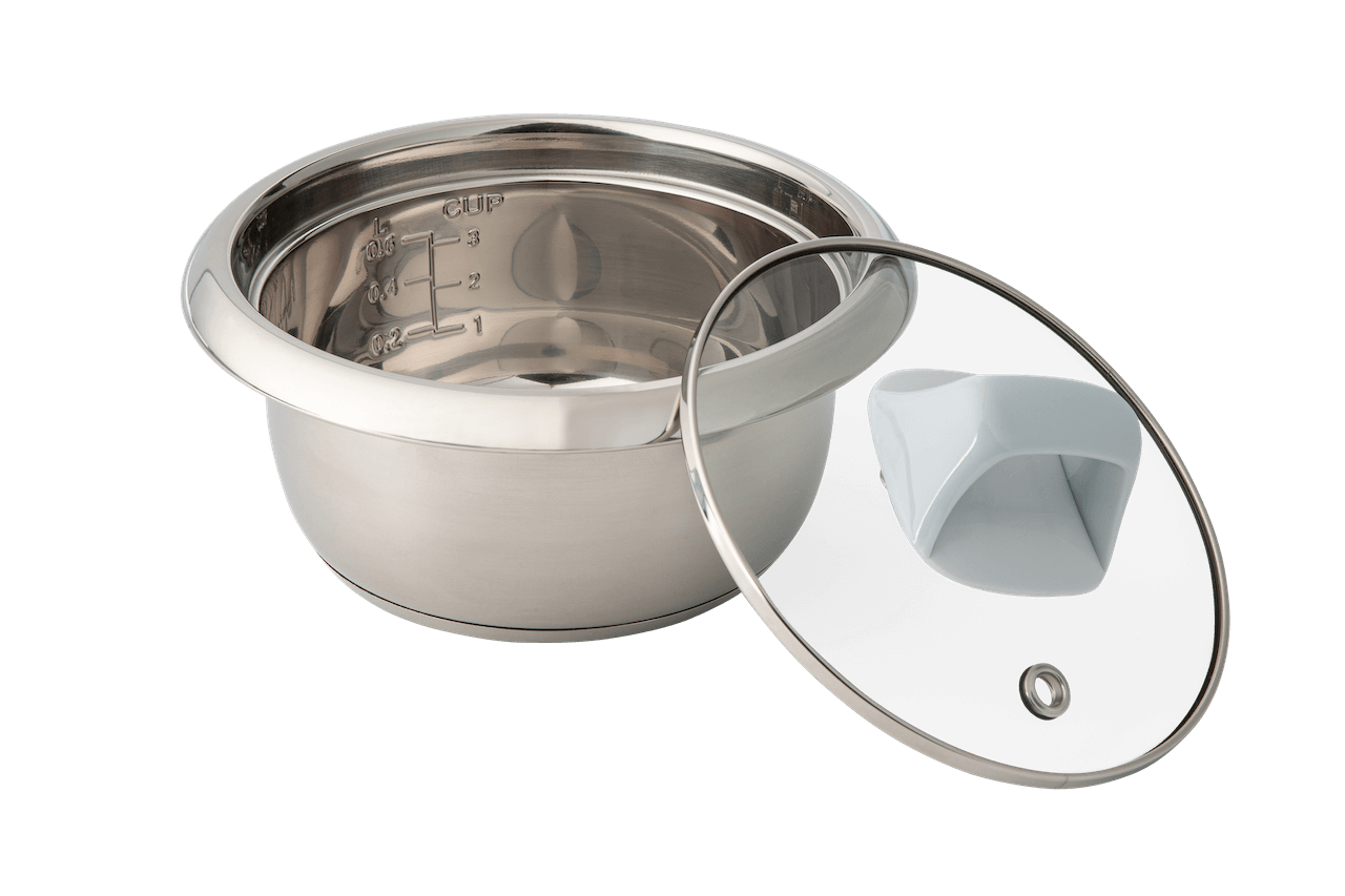 Der KRC-100 hat einen Stahltopf ohne Beschichtung und einen Glasdeckel zum abnehmen.