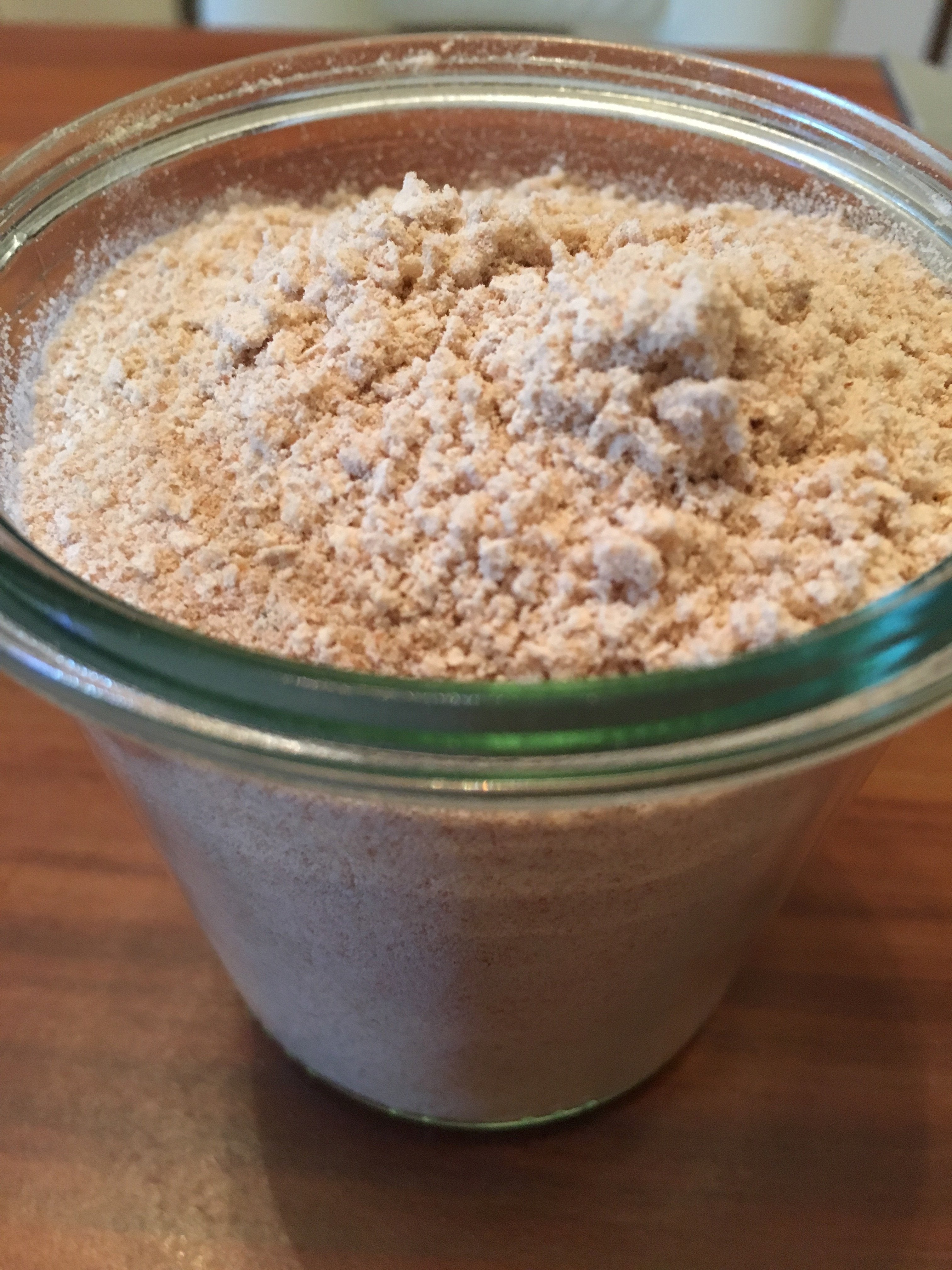 Aus Getreide Körnern Mehl im KSB-200 herstellen | KeMar GmbH | Kitchenware | Haushaltsgeräte