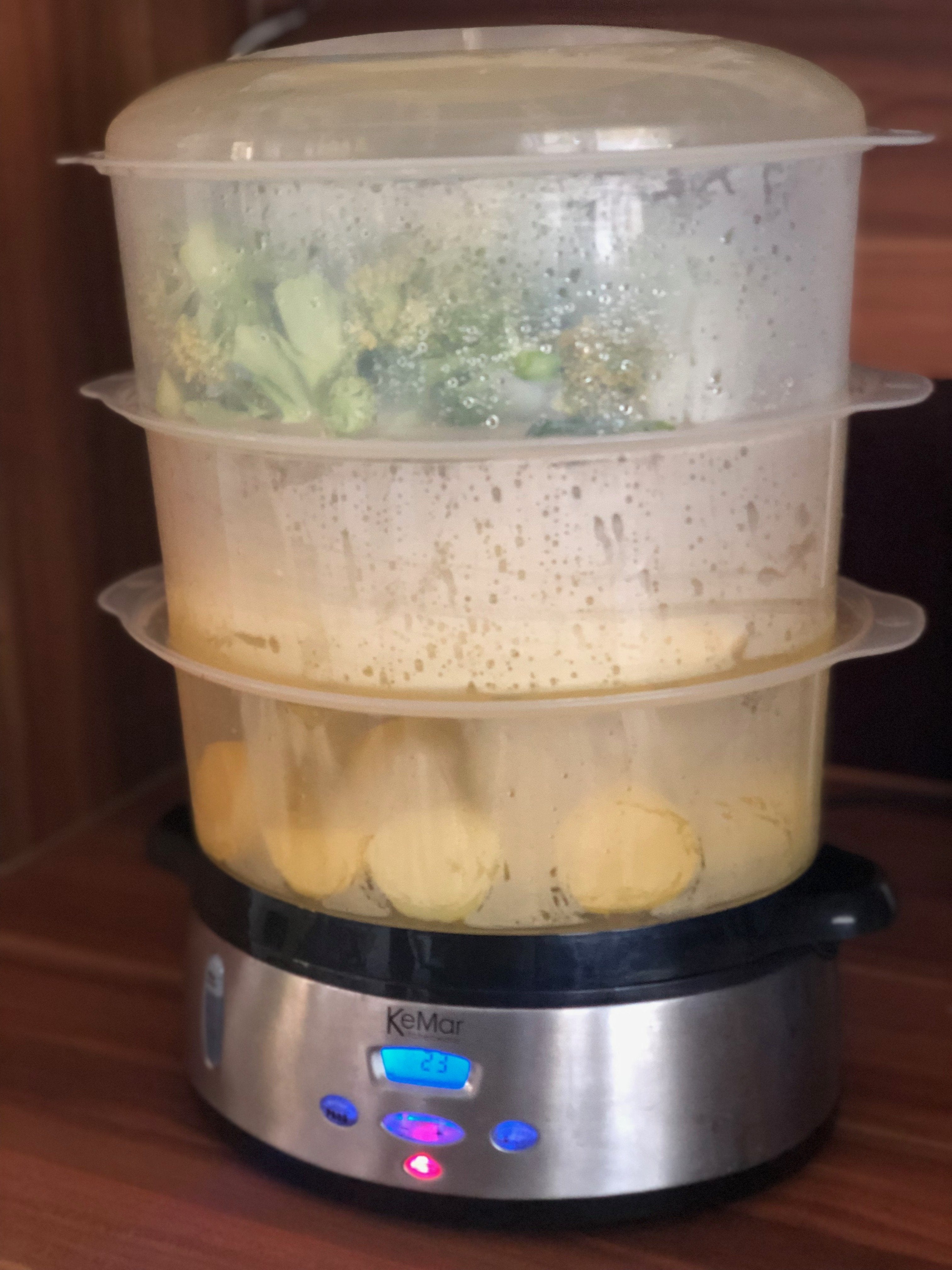Gemüse im Dampfgarer dämpfen | KeMar GmbH | Kitchenware | Haushaltsgeräte