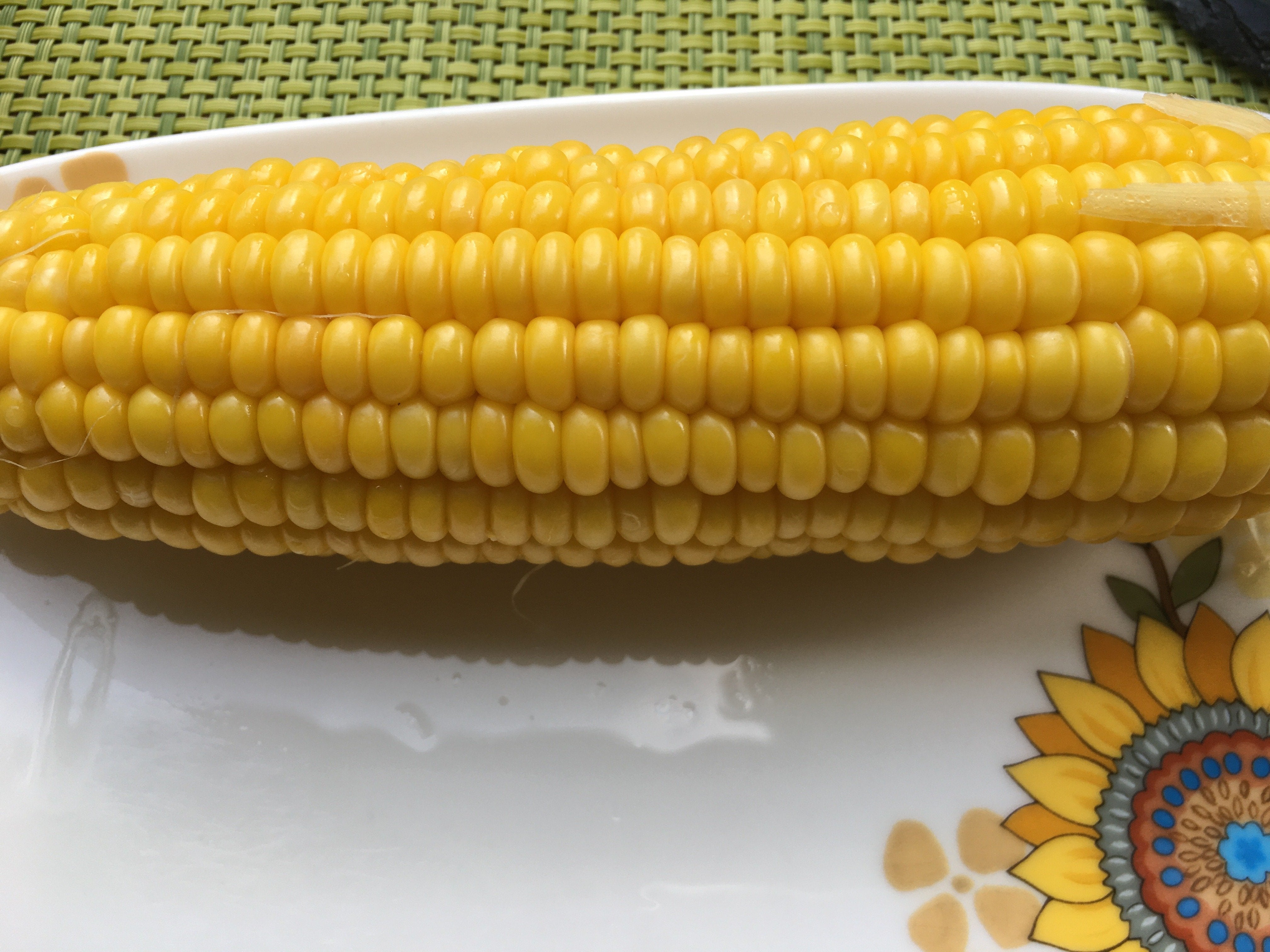 Maiskolben dämpfen im Dampfgarer | KeMar GmbH | Kitchenware | Haushaltsgeräte