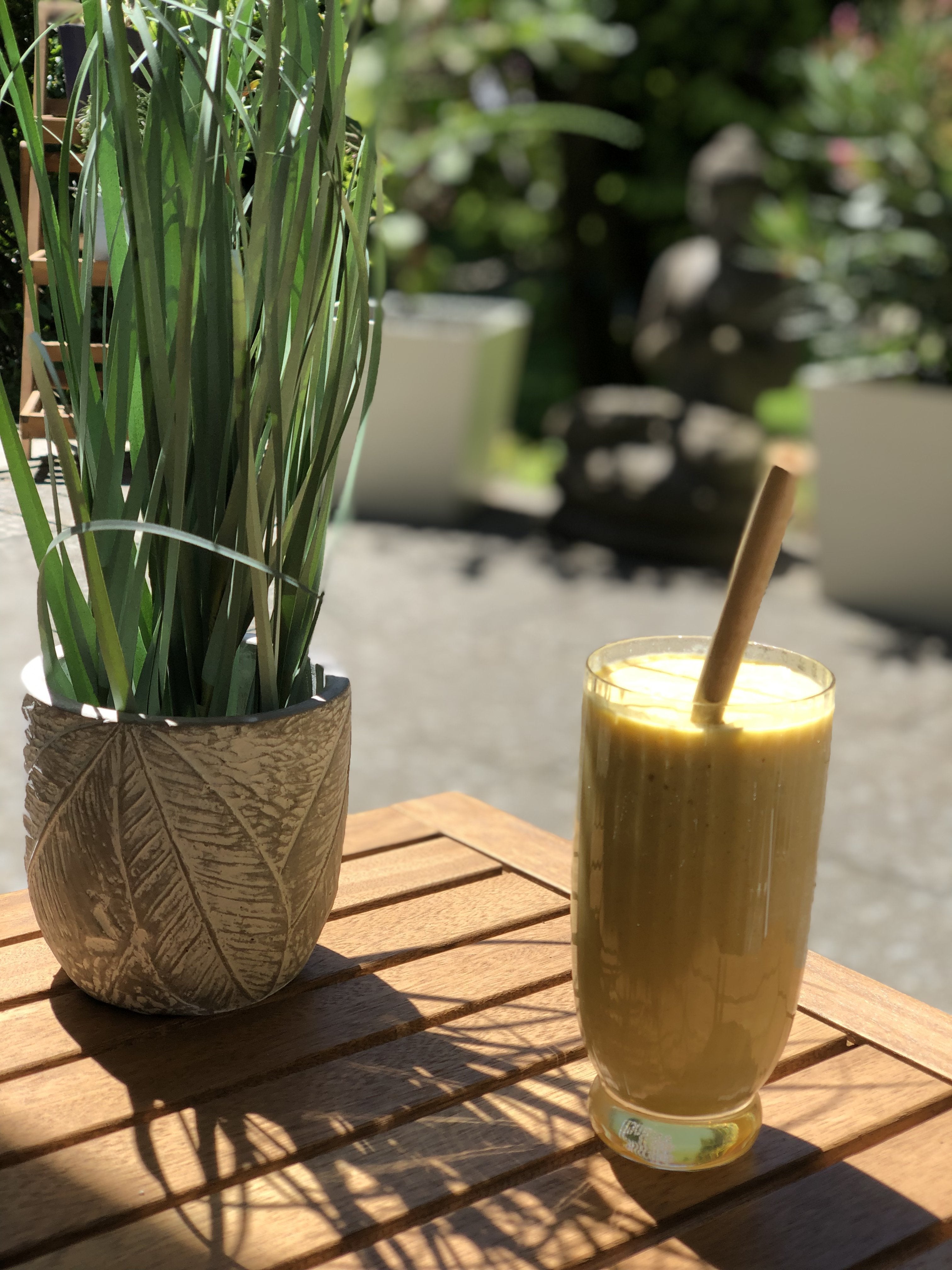 Mango Kokos Shake mit griechischen Yoghurt | KeMar GmbH | Kitchenware | Haushaltsgeräte