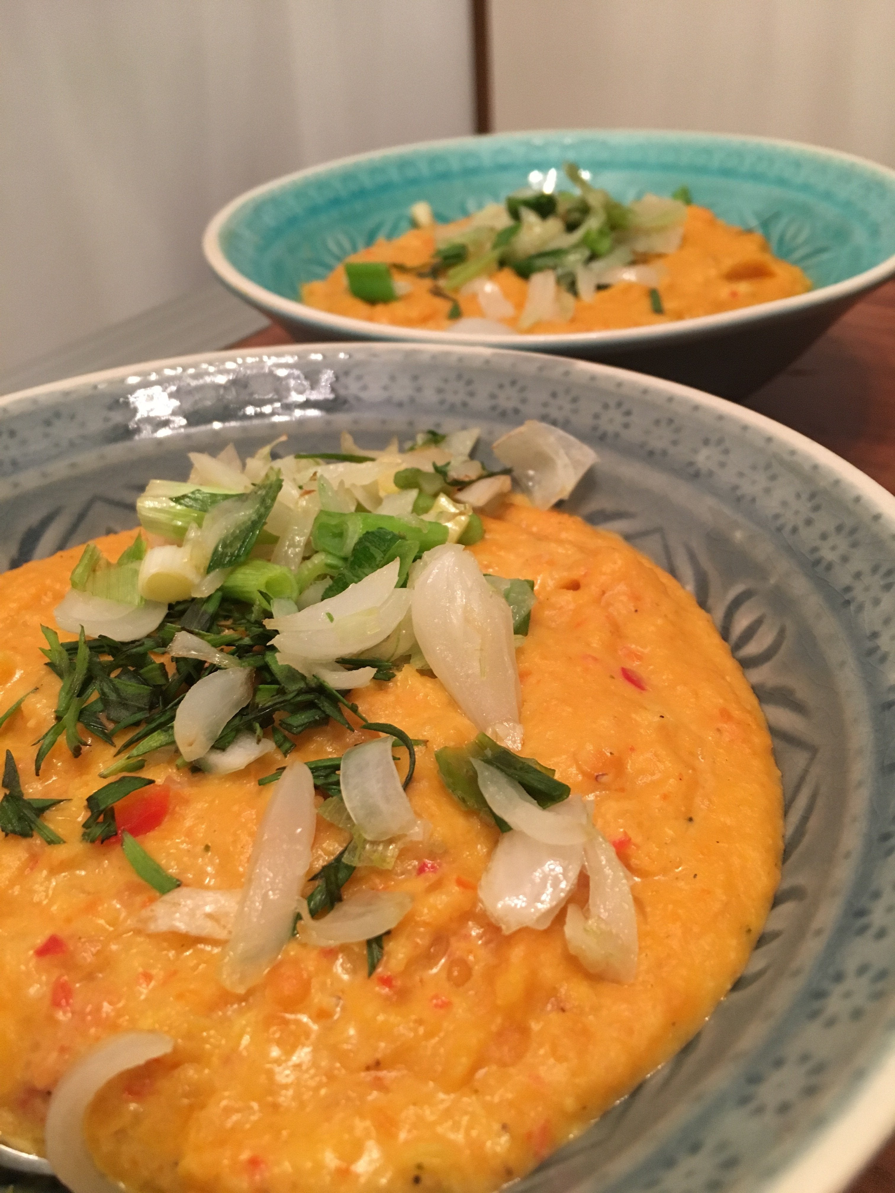 Pikante Curry-Linsensuppe mit Kokosmilch im Multikocher KRC-140 kochen | KeMar GmbH | Kitchenware | Haushaltsgeräte