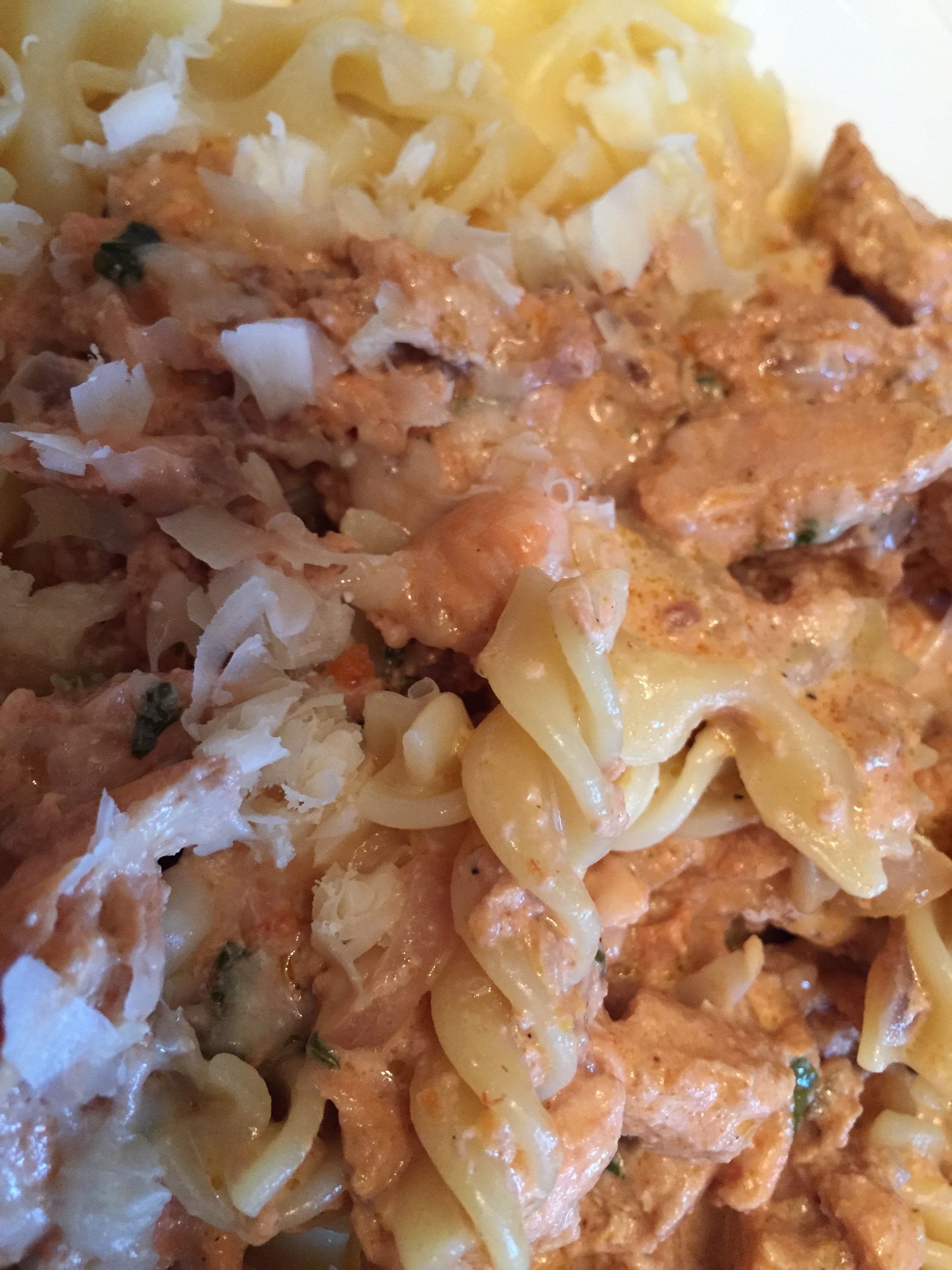 Sahne Lachs mit Nudeln oder Reis im Multikocher KRC-140 | KeMar GmbH | Kitchenware | Haushaltsgeräte