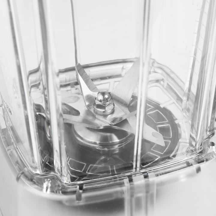 Edelstahlklinge im 2 Liter Behälter Tritan im KeMar Hochleistungsmixer KSB-200 hier kaufen